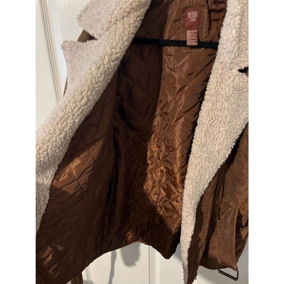 NORTHERN STYLE Women's 100% Genuine Leather Bomber Style Coat Size Large W/Belt‎ - Picture 7 of 11